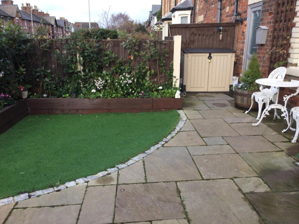 Leafy Lytham Central Lovely Ground Floor 1 Bedroom Apartment With Private Garden In Lytham Dog Friendly 리탬 세인트 앤스 외부 사진